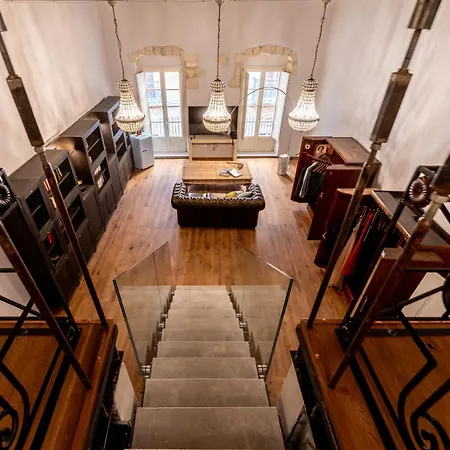 Hotell D H Lawrence 4*