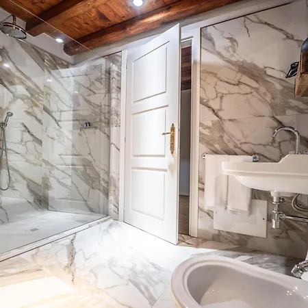 D H Lawrence Hotell Cagliari