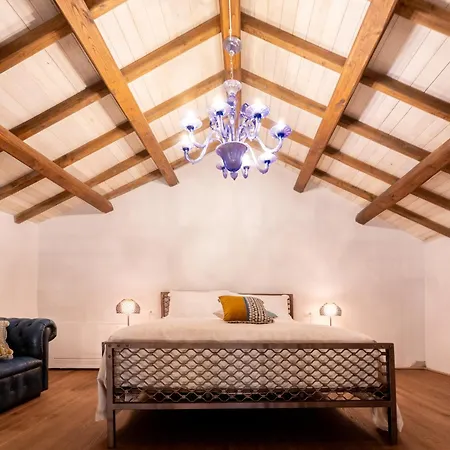 Hotel D H Lawrence 4*