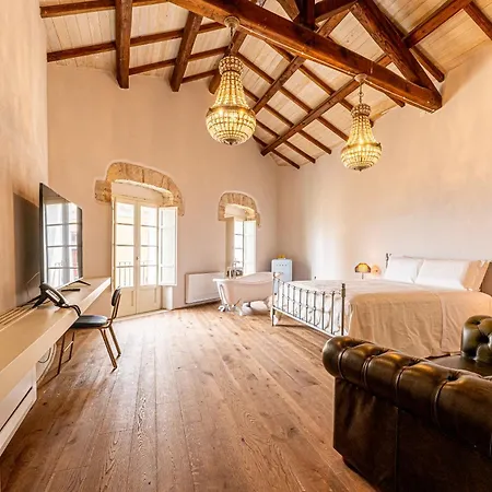 D H Lawrence מלון 4*