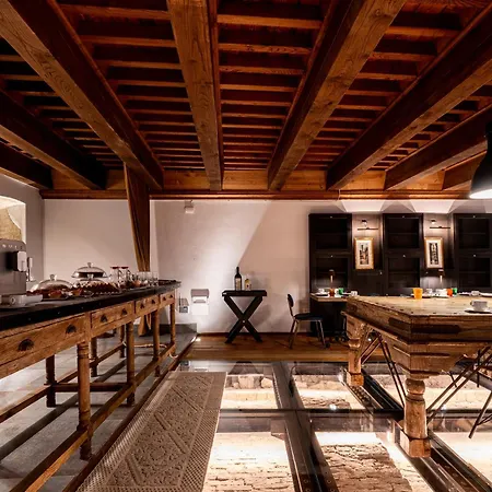 D H Lawrence Hotell Cagliari