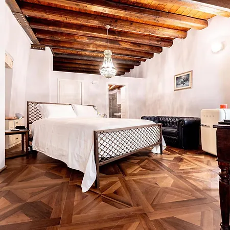 D H Lawrence 4* Cagliari