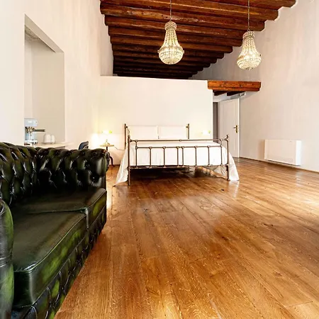 Hotel D H Lawrence Cagliari